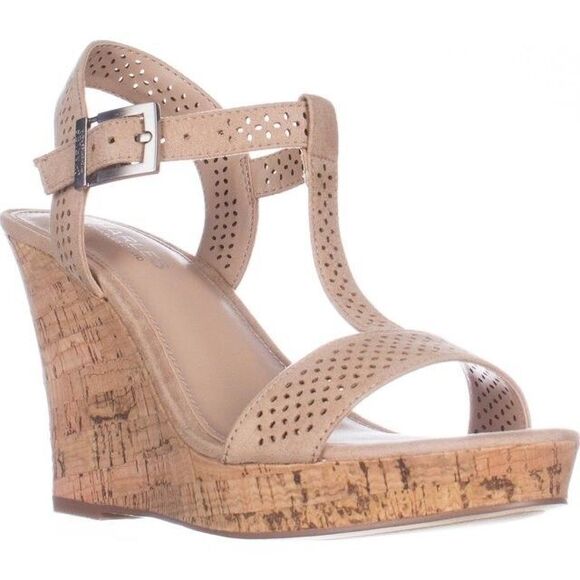 Charles by Charles David Law Nude T Bone Strap Platform Wedge Sandals Size 9 - Picture 1 of 13